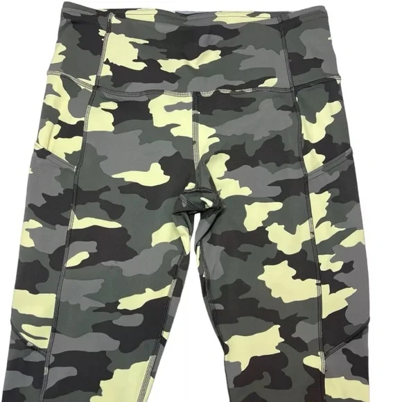 ⚡️SOLD⚡️Lululemon Fast Free High-Rise Crop Tight Leggings Camo Crispin Green - Picture 3 of 15